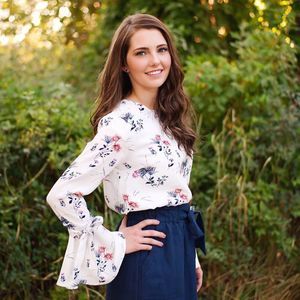 Meet your Posher, Olivia